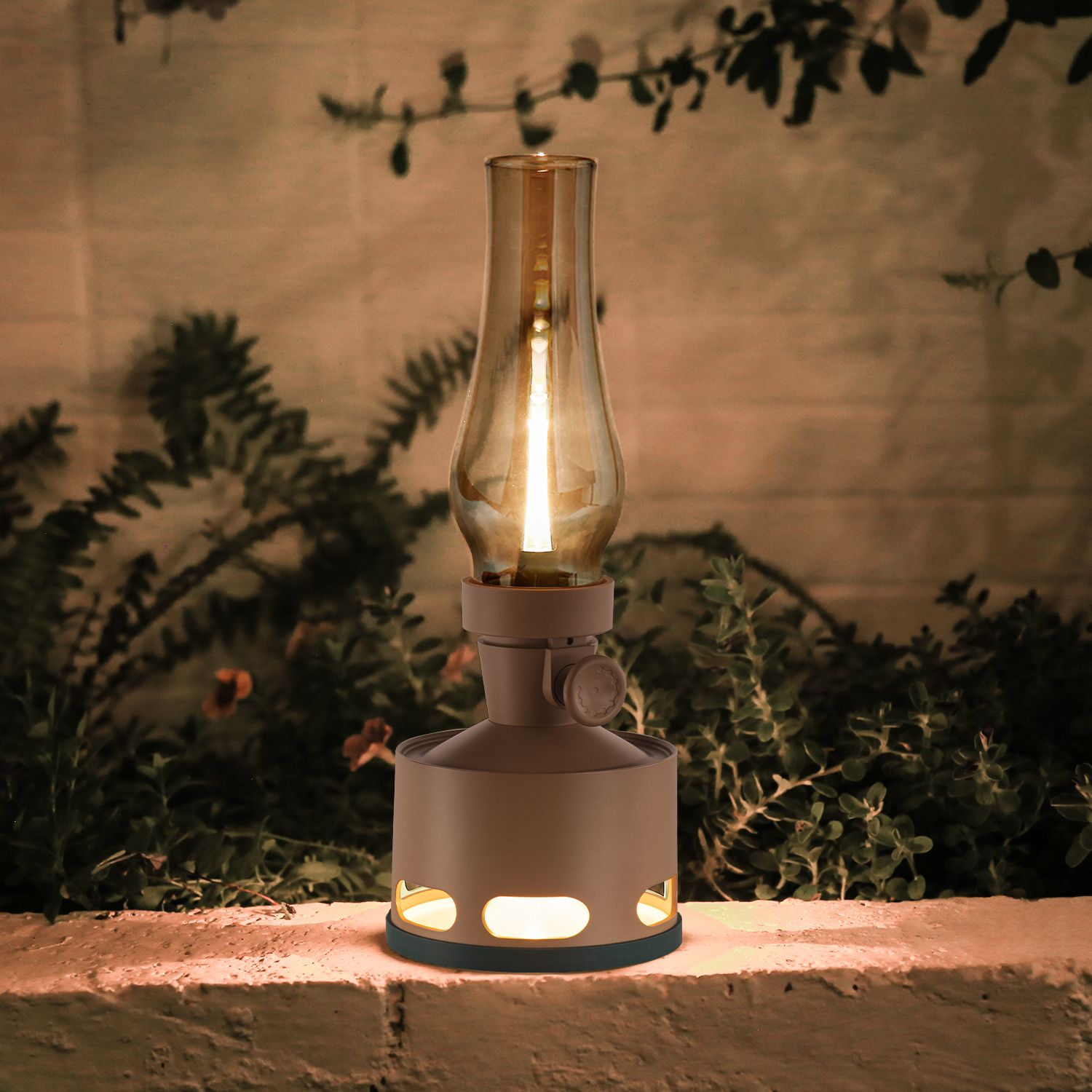 Vintage LED Table Lamp for Warm Retro Ambience