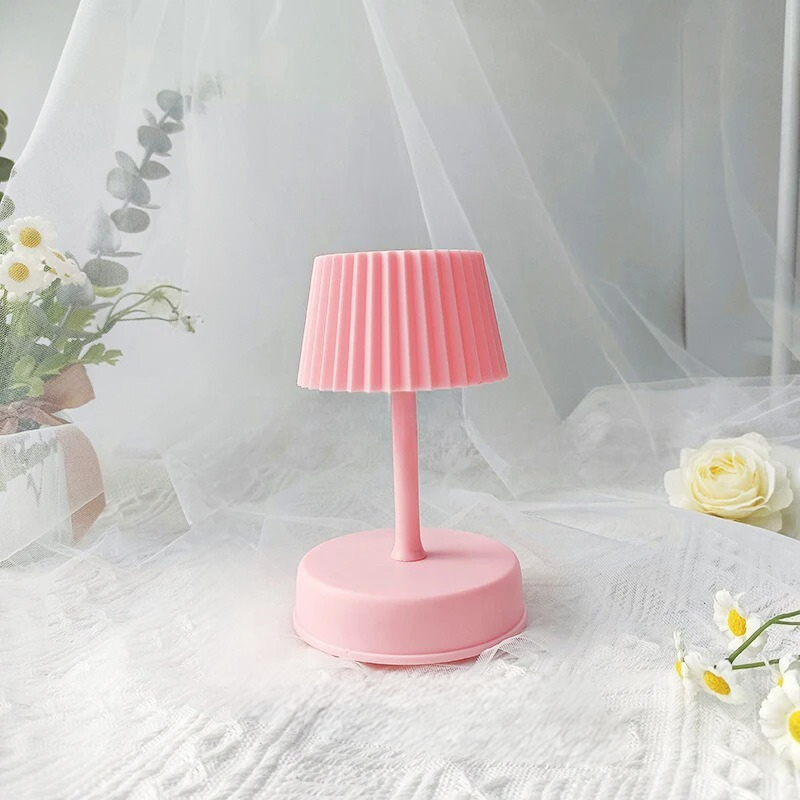 Compact Kids Table Lamp for Fun Bedside Lighting