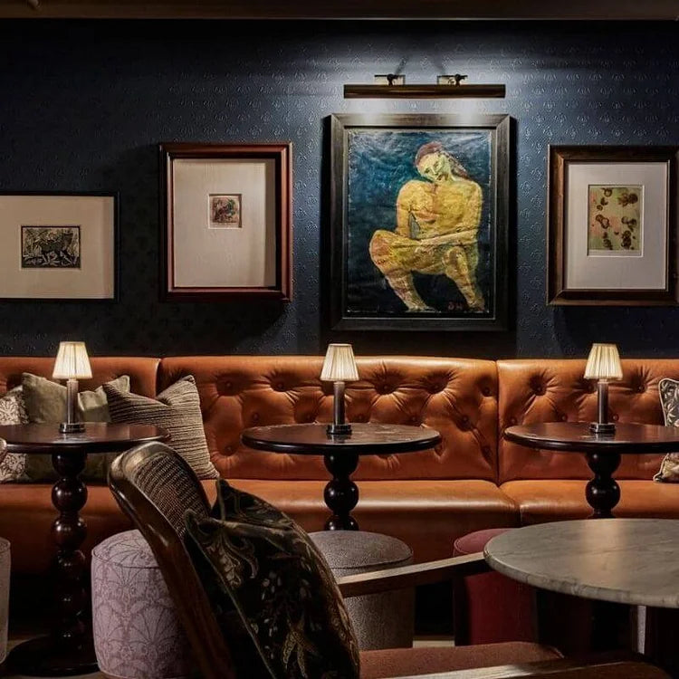 Metallic Wireless Table Lamp for Modern Homes