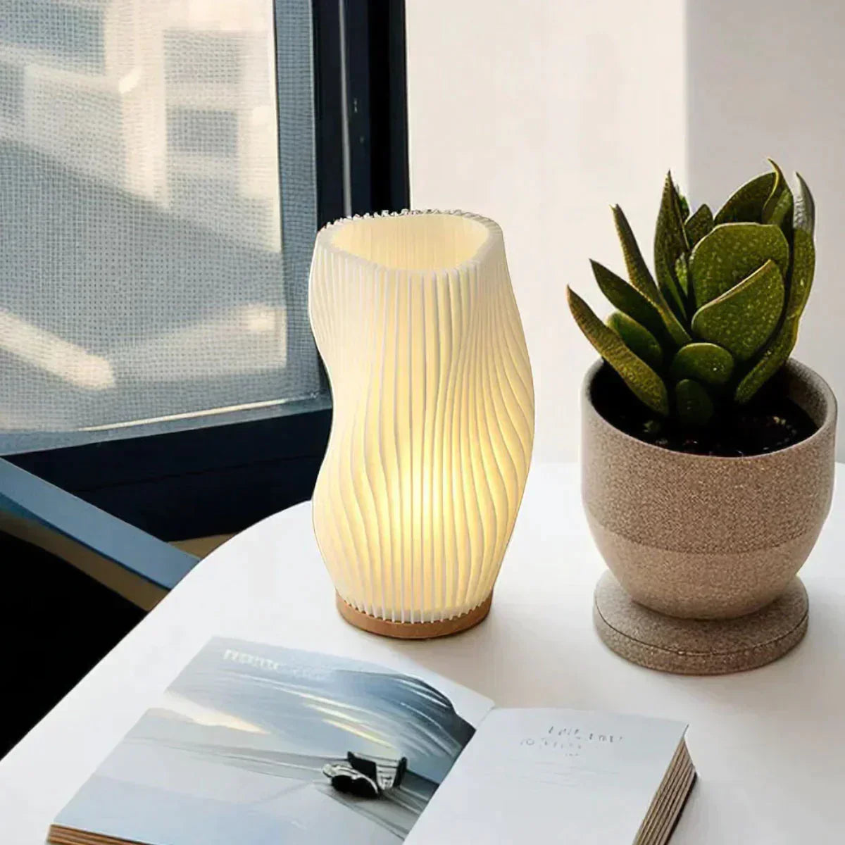 Wave LED Lamp for a Relaxing Ambience