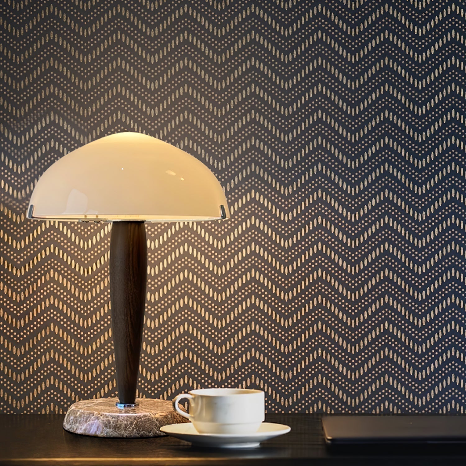 Elegant Table Lamp for a Luxurious Look