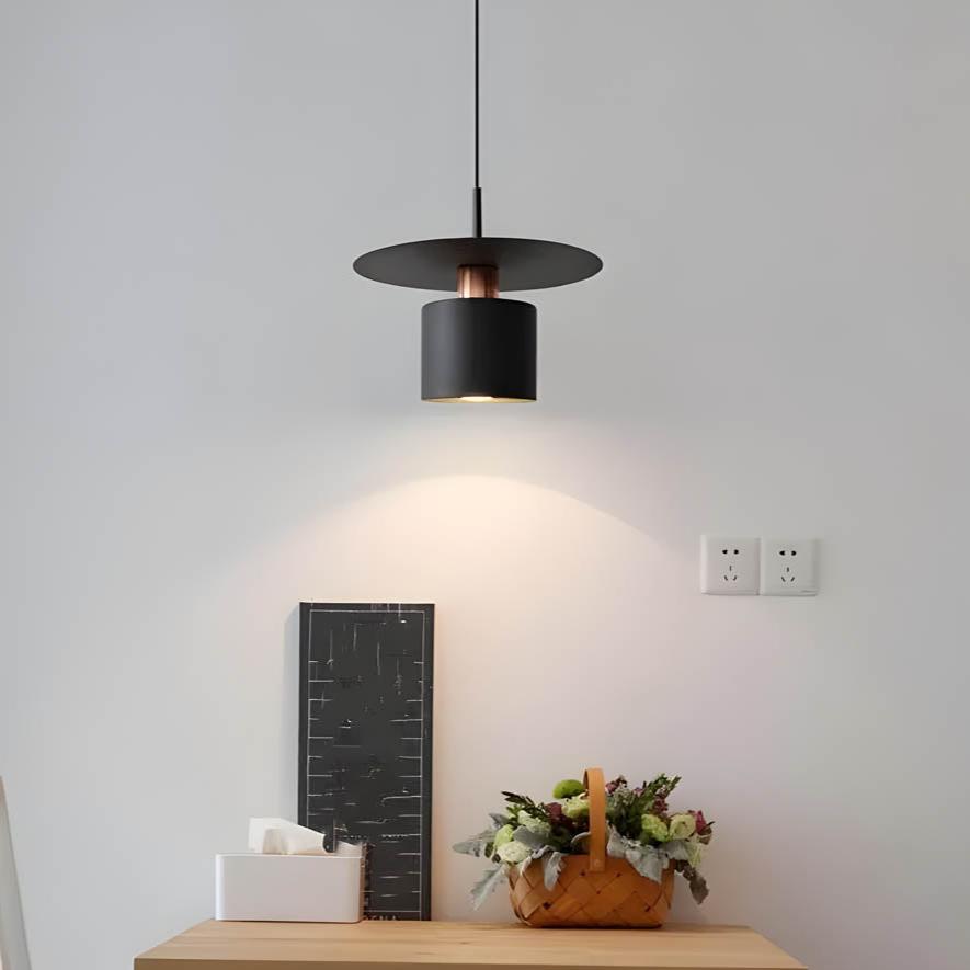 Linear Pendant Lamp for a Sleek Lighting Effect