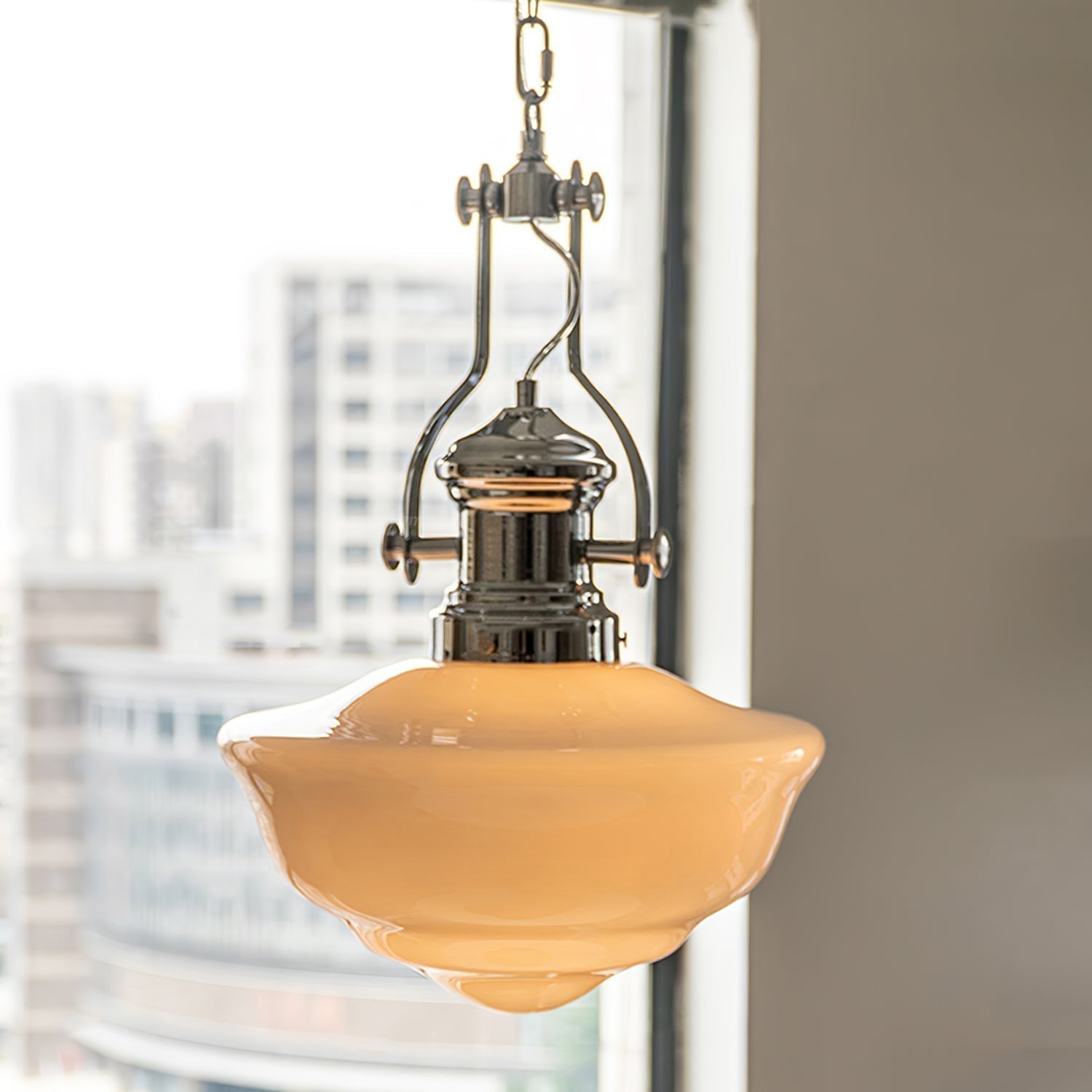 Classic Pendant Lamp for Timeless Elegance