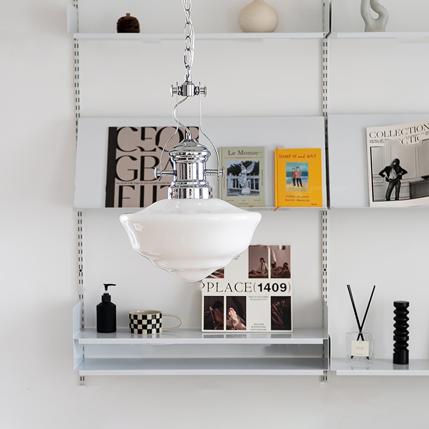 Classic Pendant Lamp for Timeless Elegance