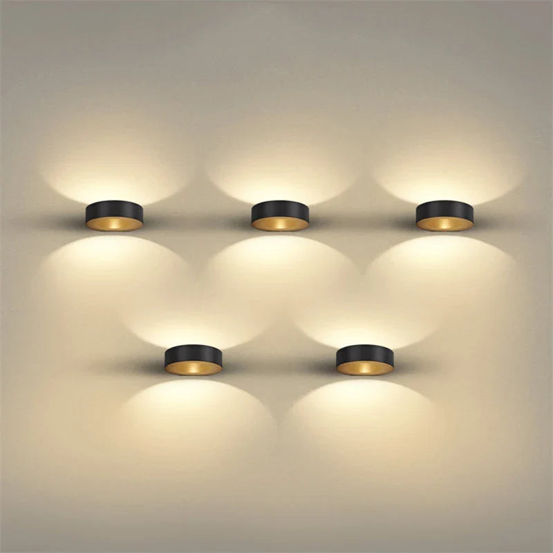 Adjustable Outdoor Wall Lamp