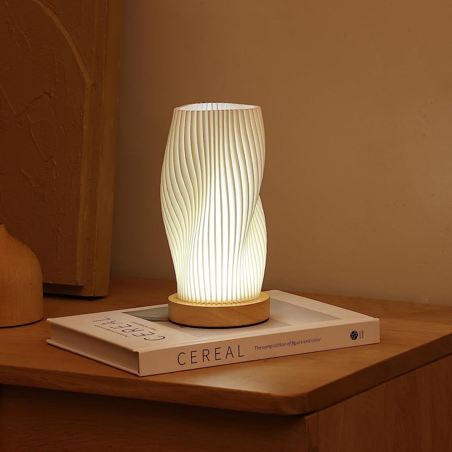 Wave LED Lamp for a Relaxing Ambience