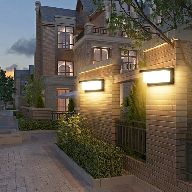 Elegant Villa-Style Solar Garden Lamp