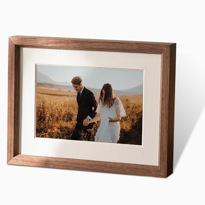 10x15 cm Wooden Picture Frame - Nut Brown Design