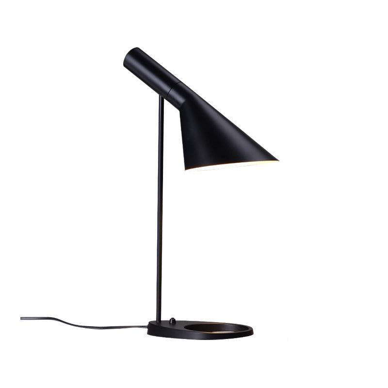 Minimalist LED Table Lamp with Sleek Design
