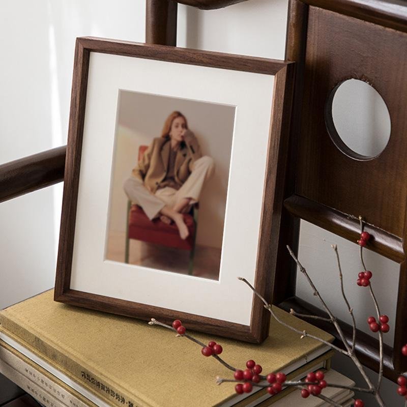 10x15 cm Wooden Picture Frame - Nut Brown Design