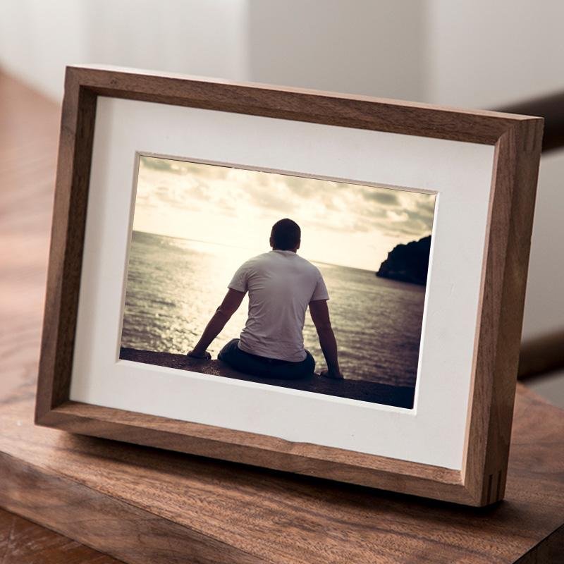 10x15 cm Wooden Picture Frame - Nut Brown Design