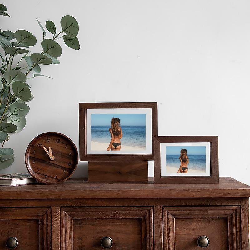 10x15 cm Wall-Mounted Picture Frame - Nut Brown Wood