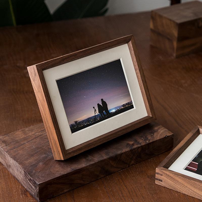 10x15 cm Wooden Picture Frame - Nut Brown Design