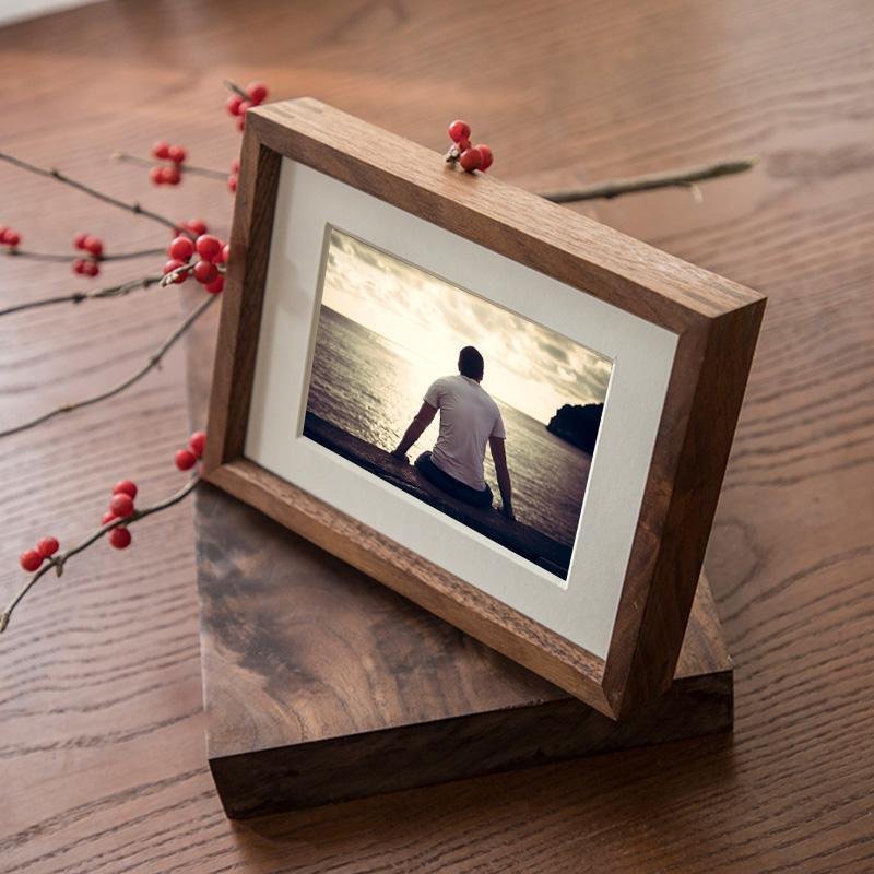 10x15 cm Wooden Picture Frame - Nut Brown Design