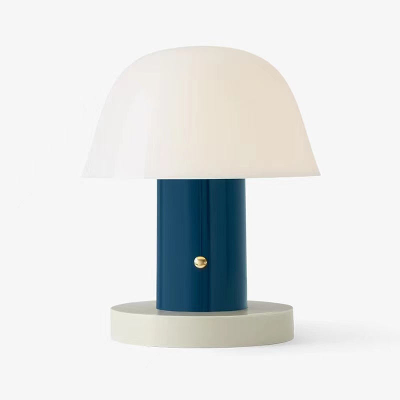 Mushroom-Style Table Lamp for a Nature-Inspired Vibe