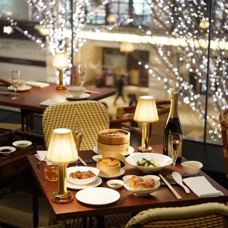 Metallic Wireless Table Lamp for Modern Homes