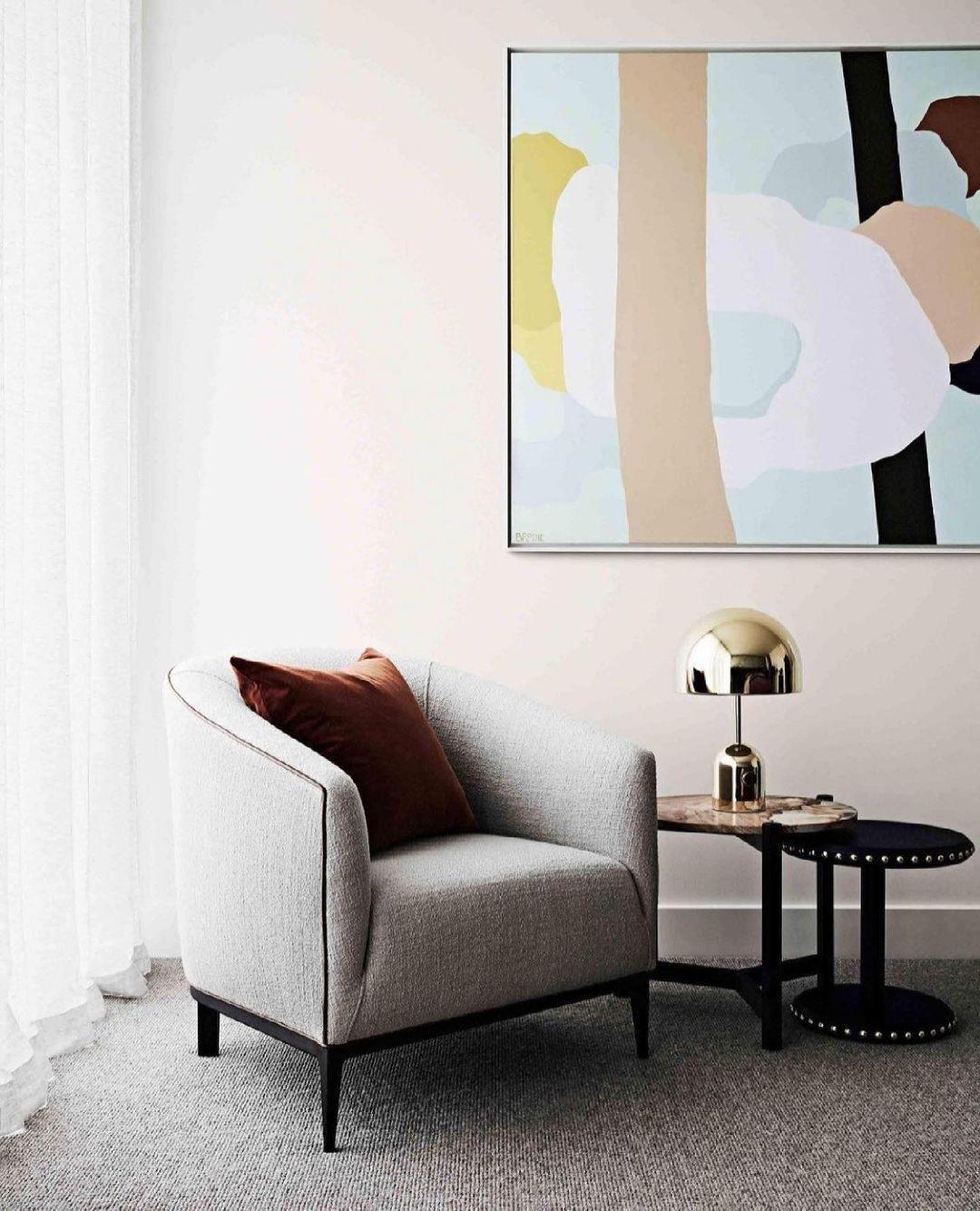 Bell-Shaped Table Lamp for a Soft Elegant Glow