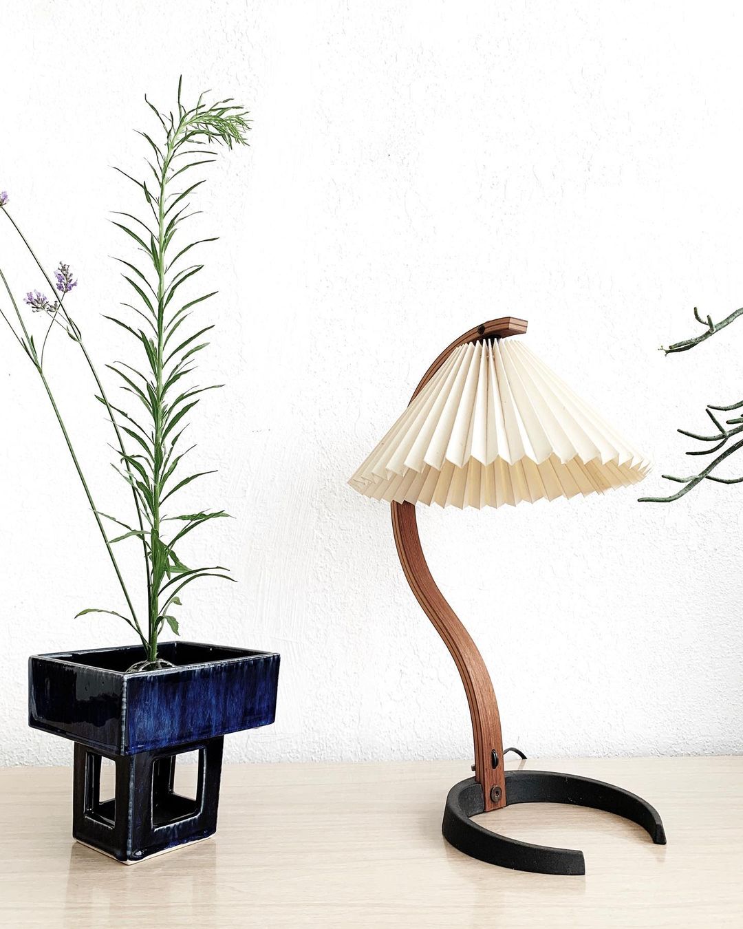 Indoor Table Lamp for Warm Ambience