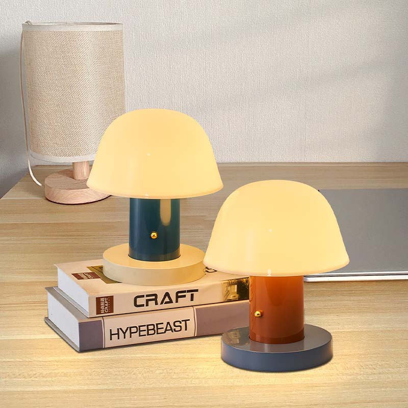 Mushroom-Style Table Lamp for a Nature-Inspired Vibe