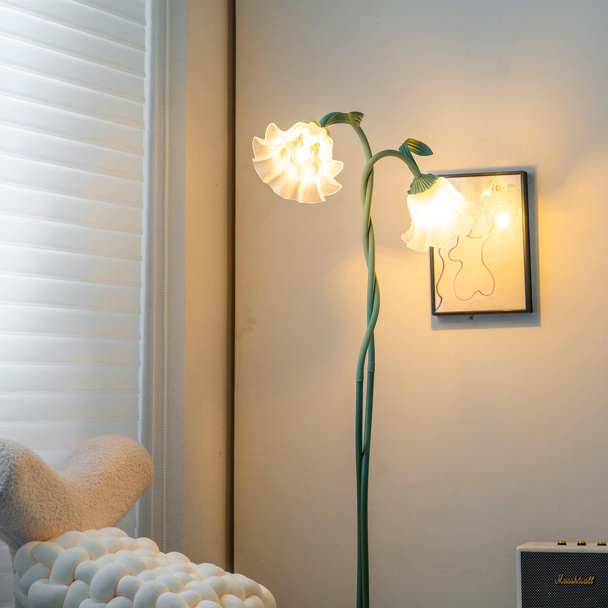 Floral LED Table Lamp for Elegant Ambience