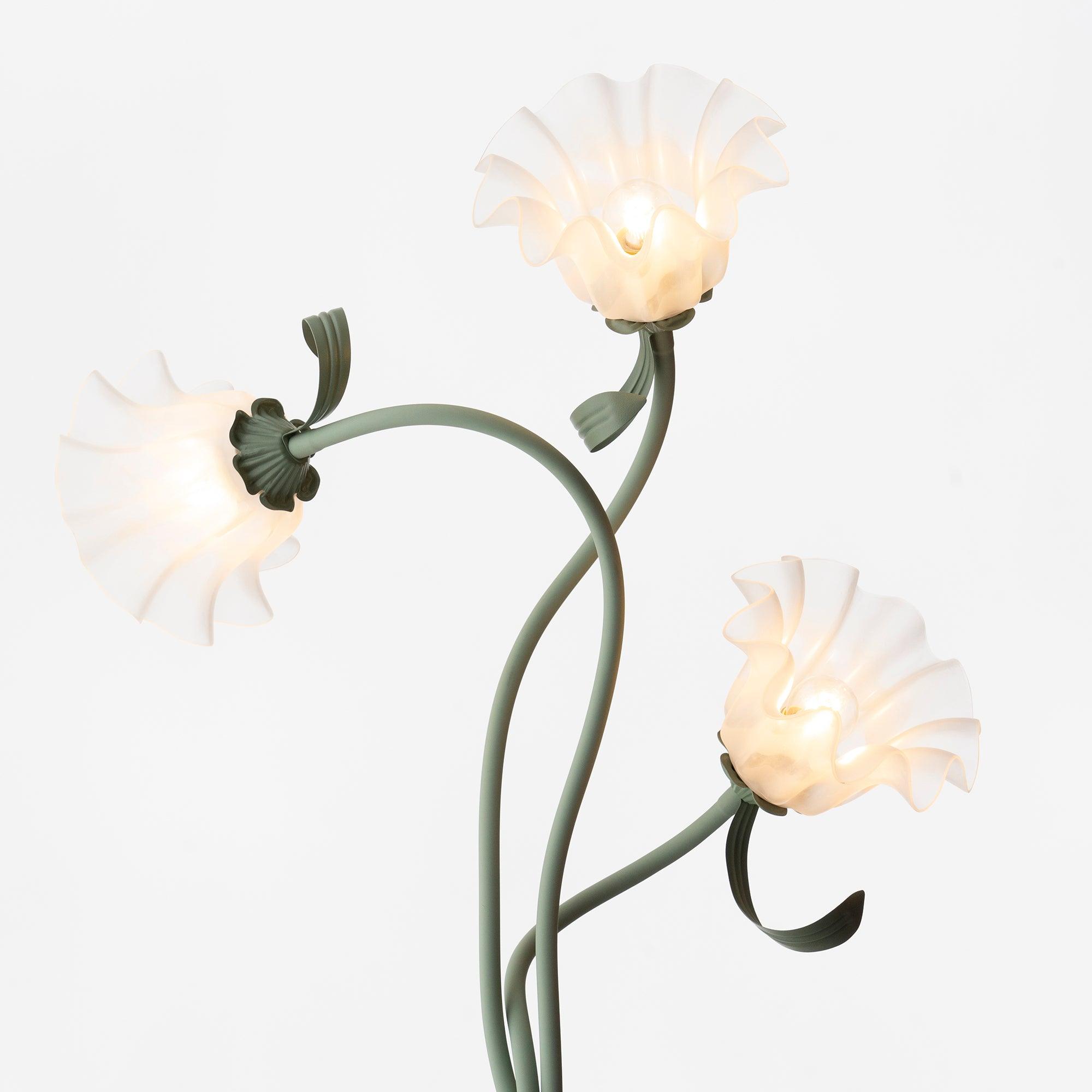 Floral LED Table Lamp for Elegant Ambience