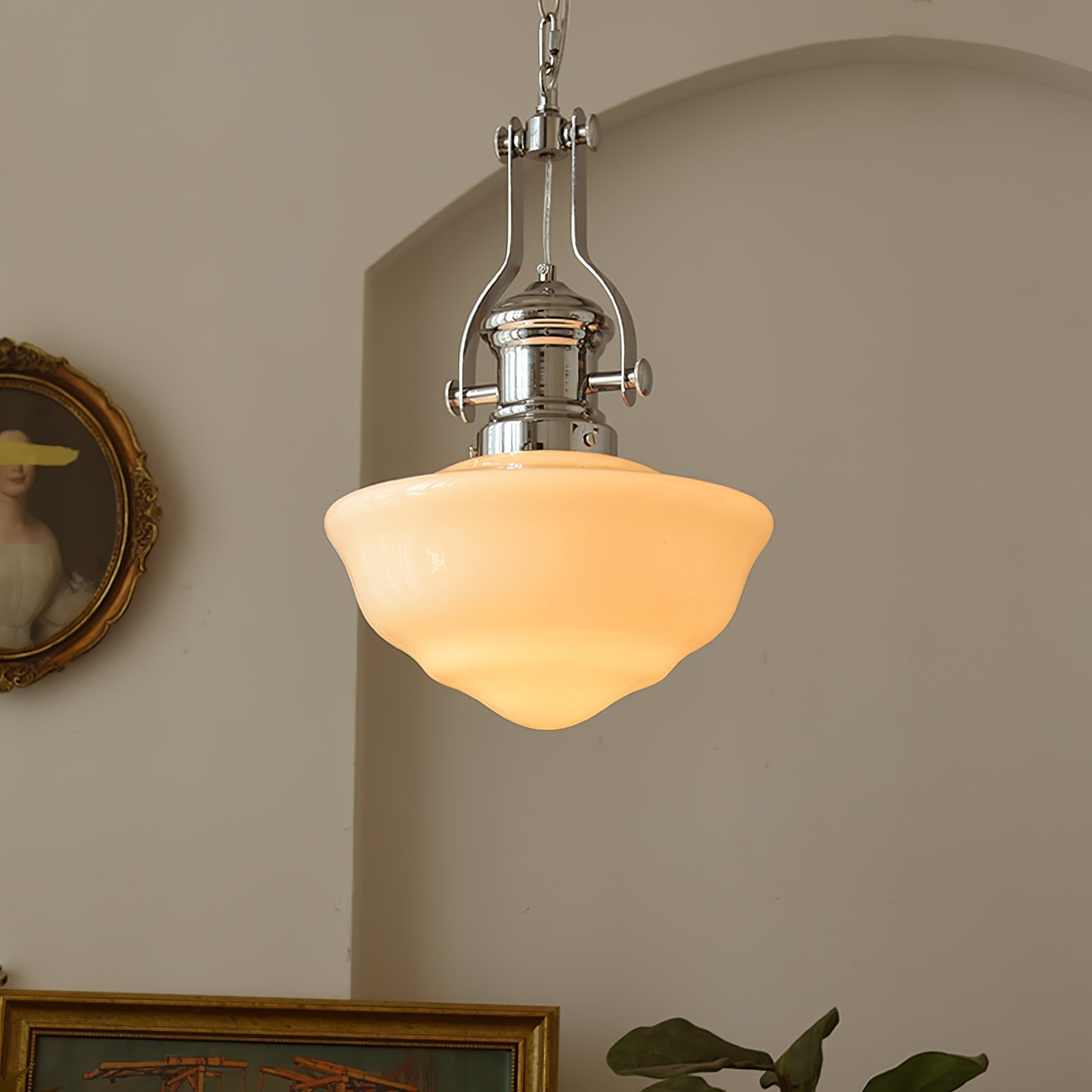 Classic Pendant Lamp for Timeless Elegance