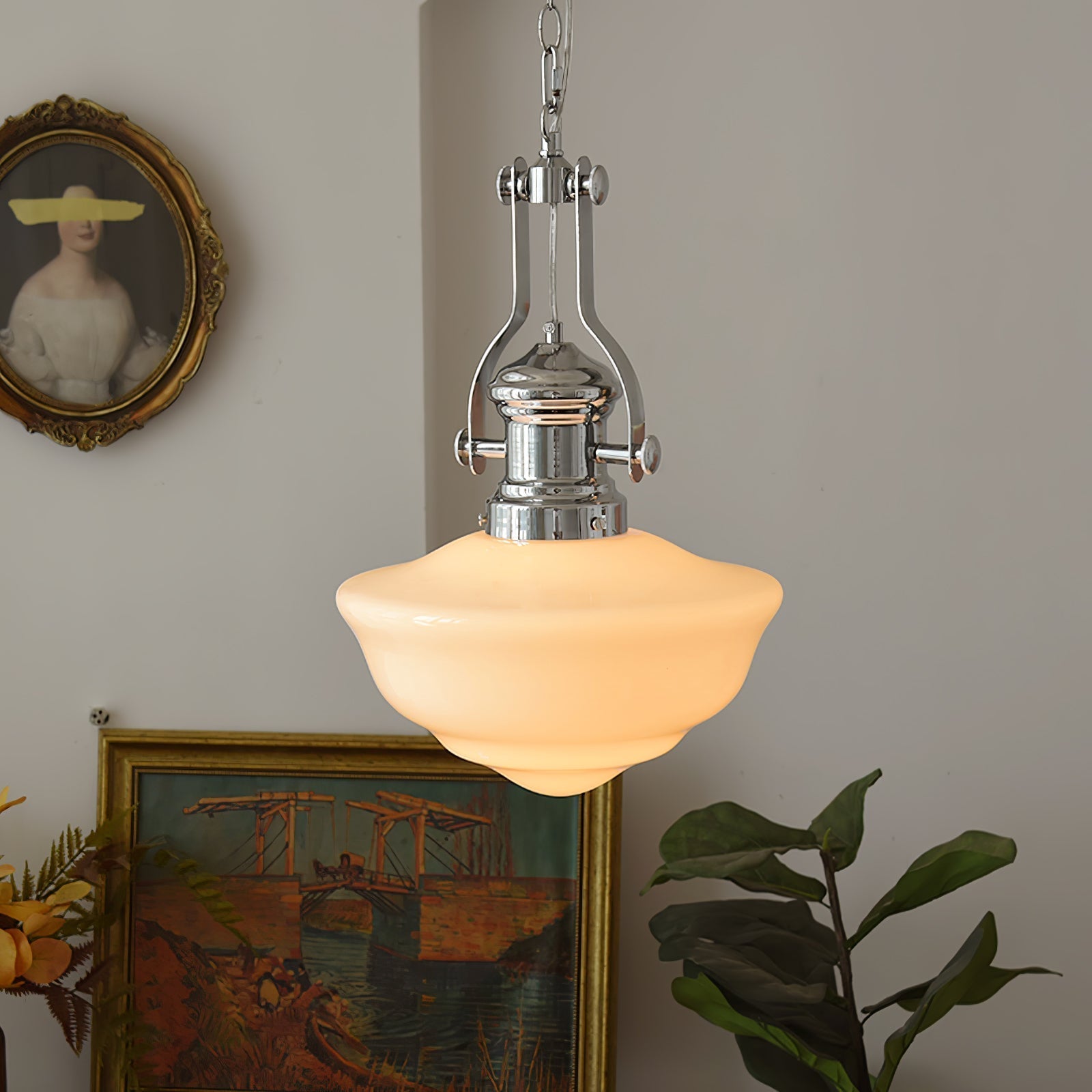 Classic Pendant Lamp for Timeless Elegance
