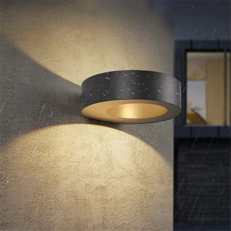 Adjustable Outdoor Wall Lamp