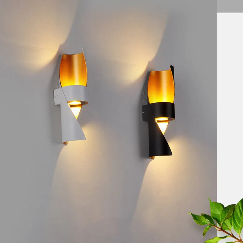 Sleek Outdoor LED Lights for Modern Homes