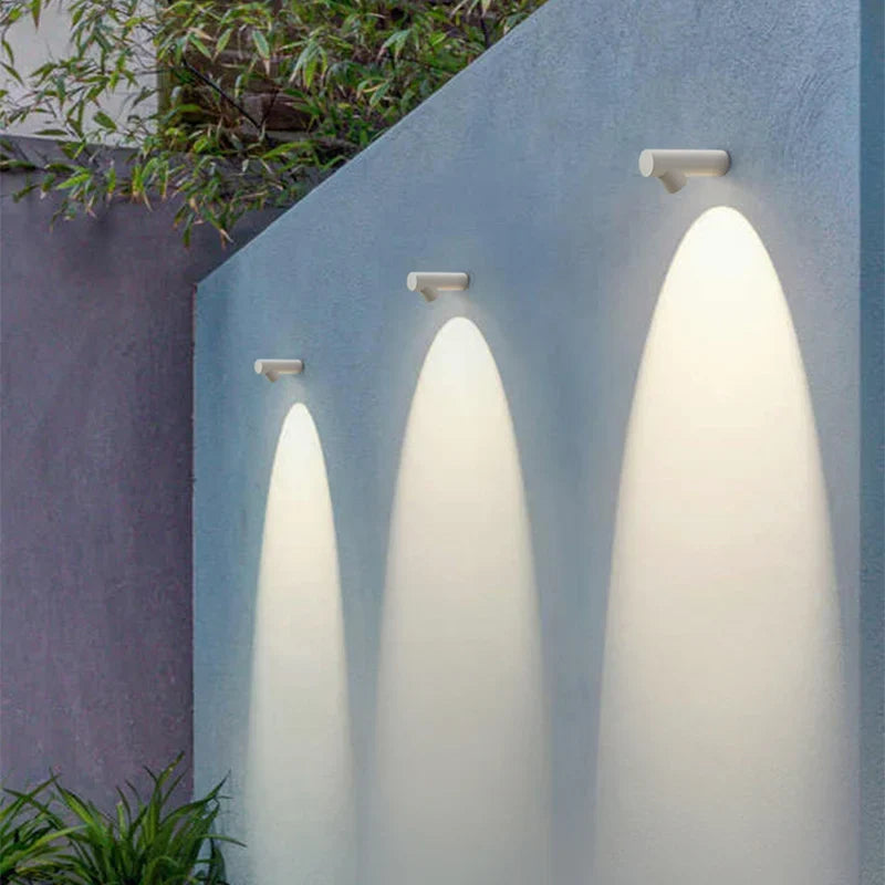 Versatile Outdoor Wall Lighting Fixture