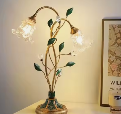 Floral Table Lamp for a Cozy Romantic Ambience