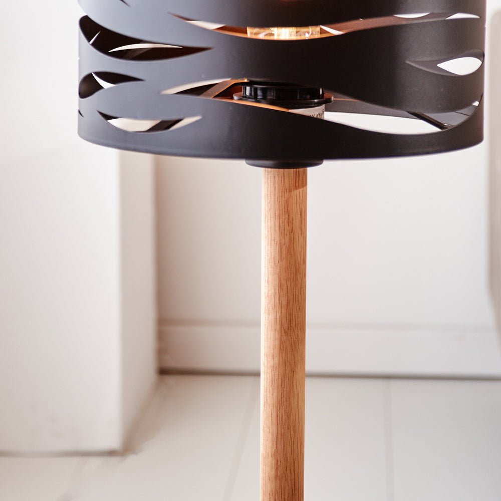 Black Metal Table Lamp for a Modern Glow