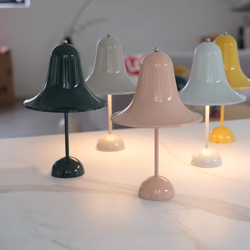 Wireless Table Lamp for an Elegant Ambience