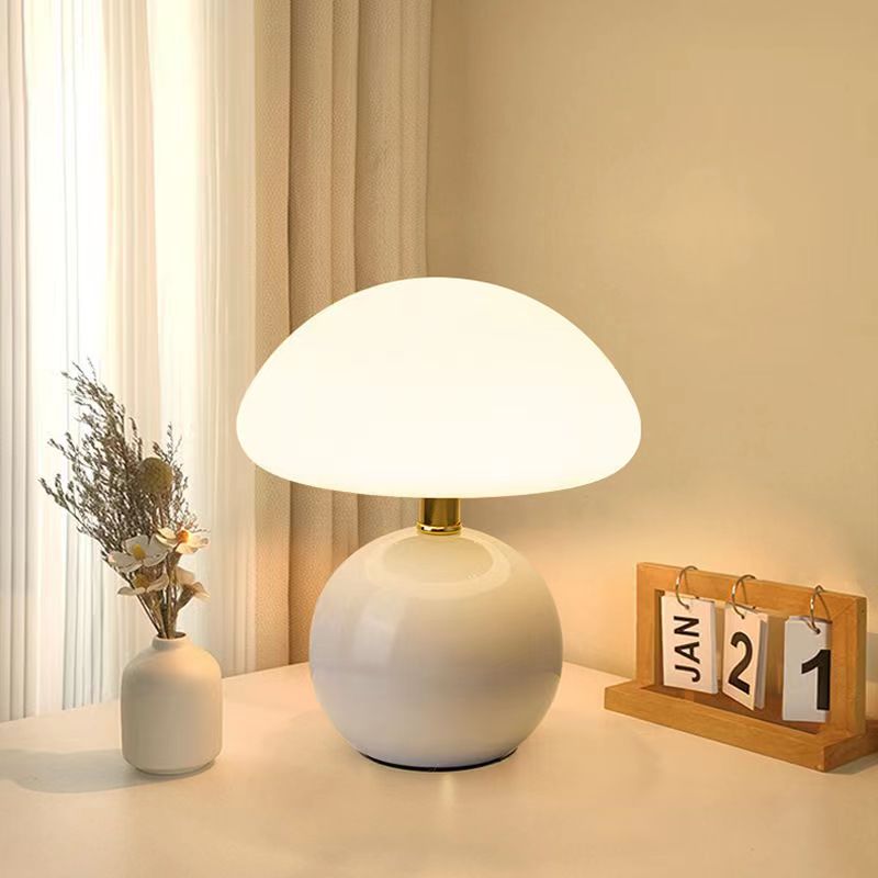 Mushroom Lamp for a Modern Cozy Vibe